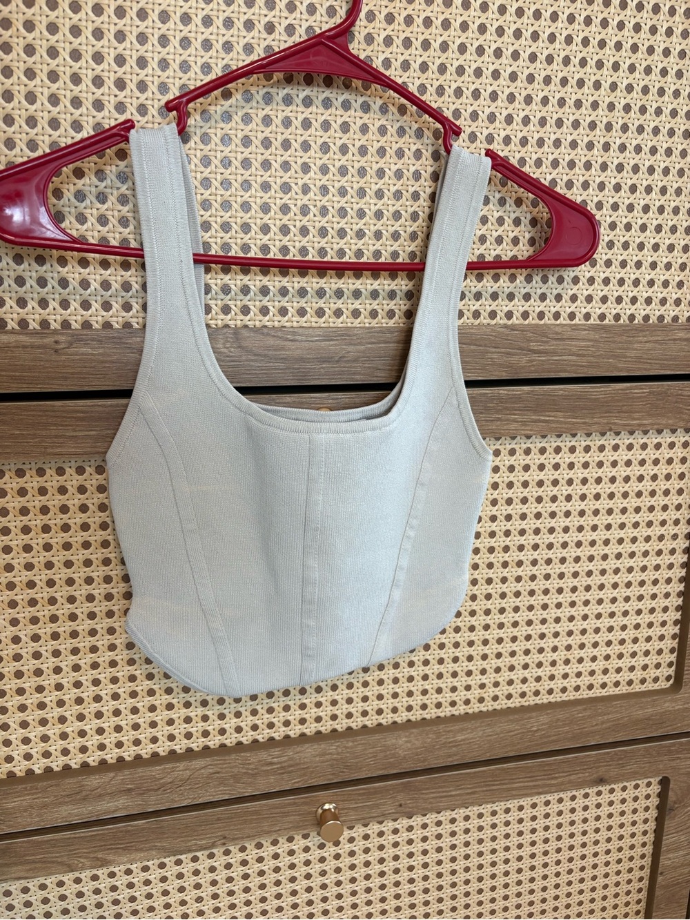 Aritzia Cream Square-Neck Cropped Tank - Picture 2 of 3